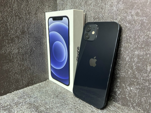 Смартфон iPhone 12 64 Gb