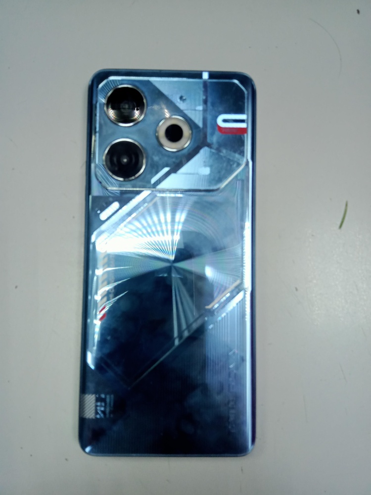 Мобильный телефон Tecno POVA 6 NEO