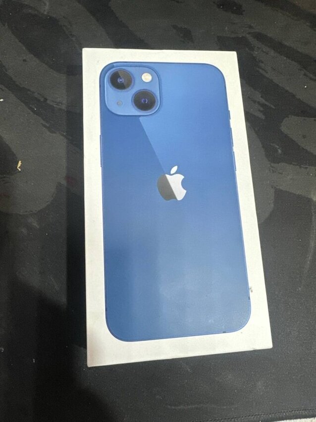 Смартфон iPhone 13 128 Gb   97% акб