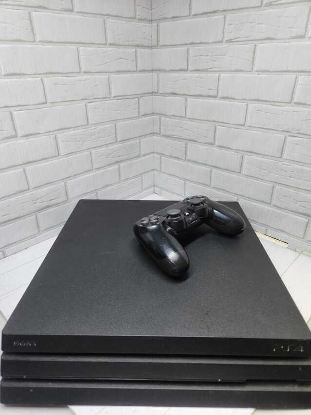 Игровая приставка Sony PlayStation 4 PRO 1TB