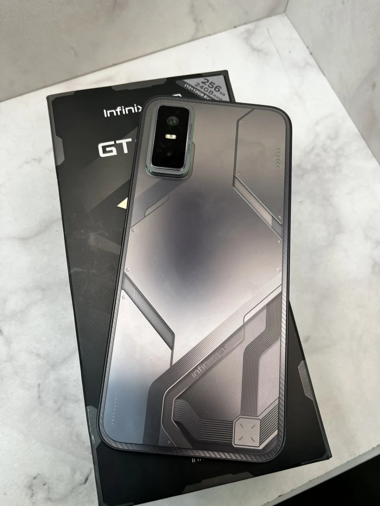 Мобильный телефон Infinix GT 30 Pro 12/256