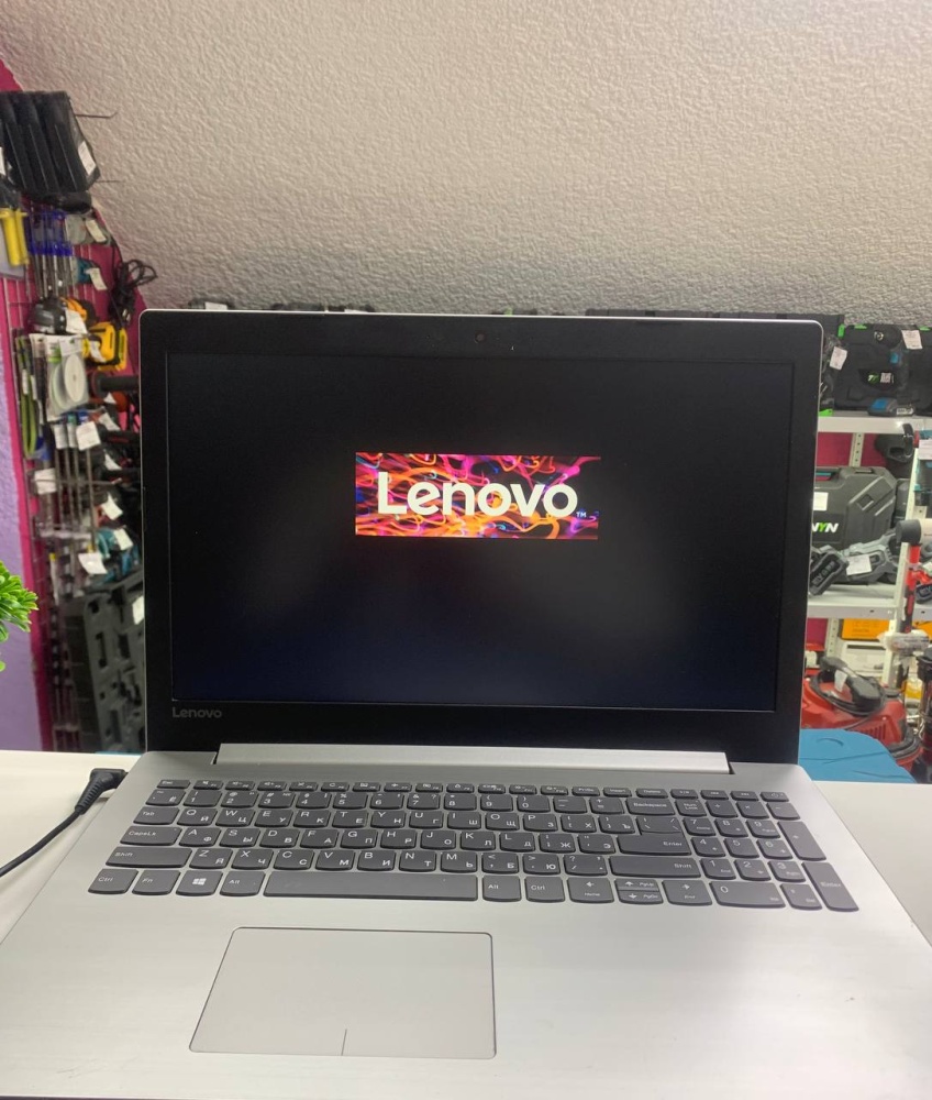 Ноутбук Lenovo