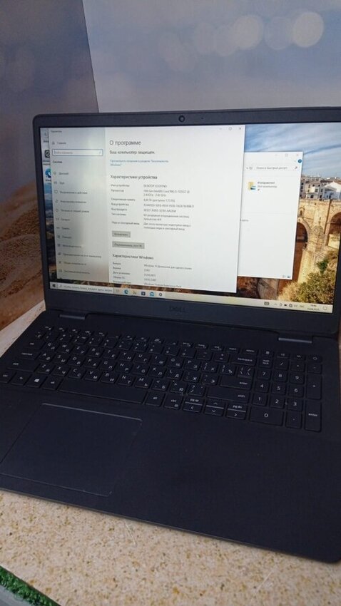 Ноутбук Dell  P90F