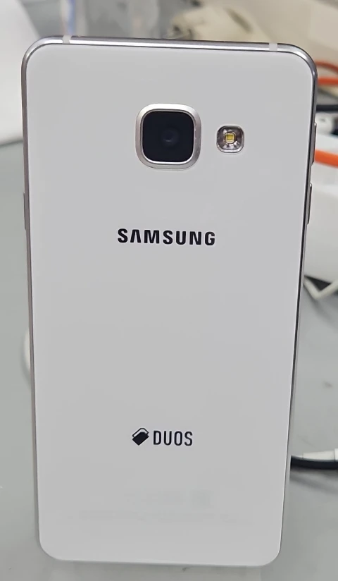 Смартфон Samsung Galaxy Duos