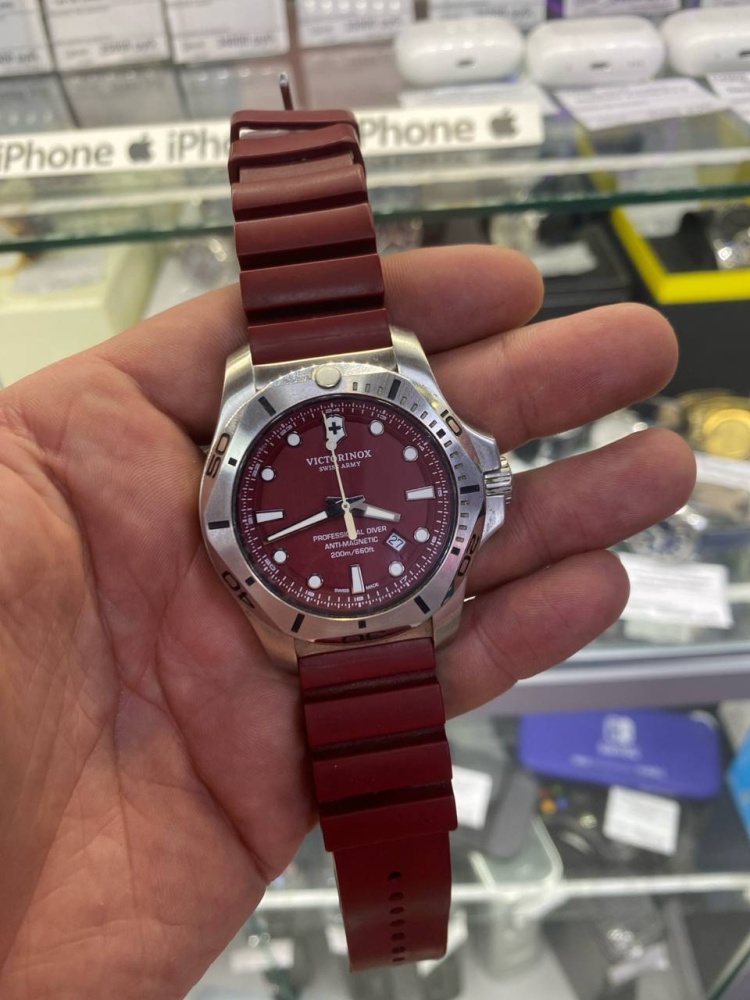 Часы Victorinox Professional diver 241736