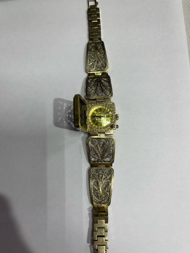 Часы Наручные