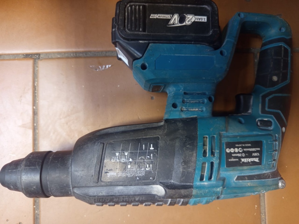 Перфоратор makkita