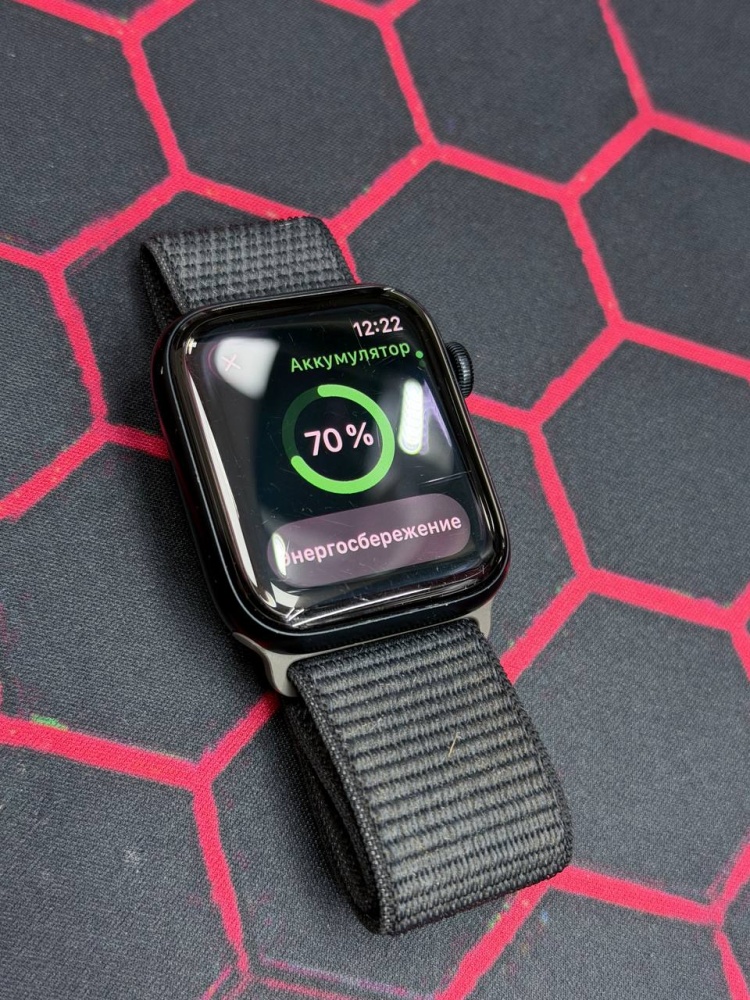 Часы Apple SE 2 44mm