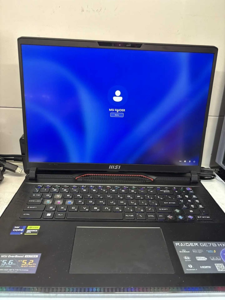 Ноутбук MSI Raider GE78HX