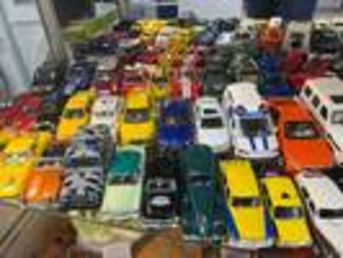 Игрушка тачки